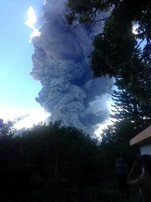 foto-erupcion-volcan-chaparrastique