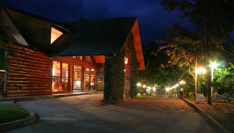 hotel entre pinos El Salvador chalatenango san ignacio