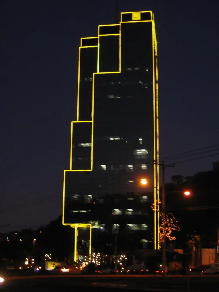 torre cuscatlan El Salvador
