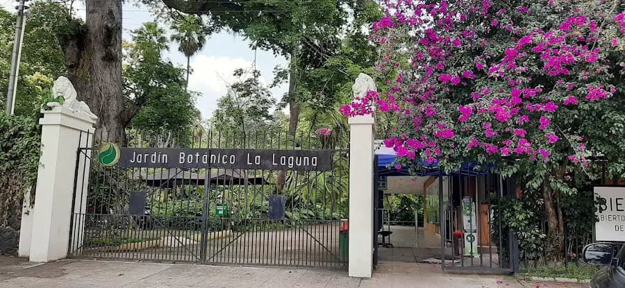 entrada-jardin-botanico-plan-de-la-laguna