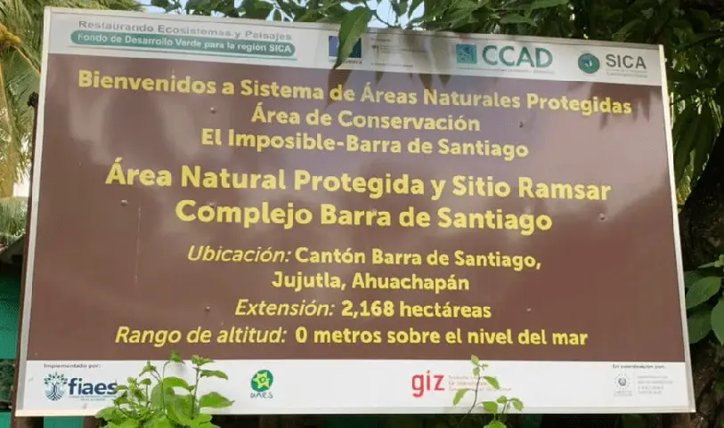 area natural protegida barra de santiago