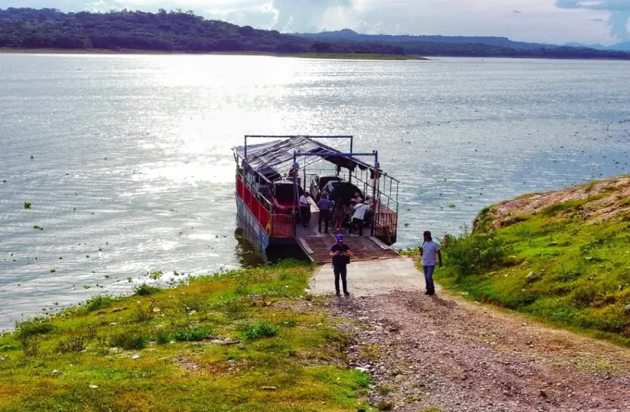 ferry chalatenango suchitoto