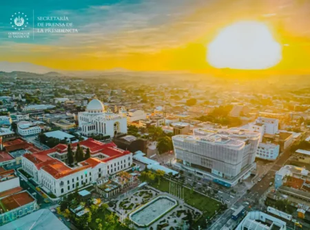 La Reelección de Nayib Bukele Brinda MAS Estabilidad a El Salvador